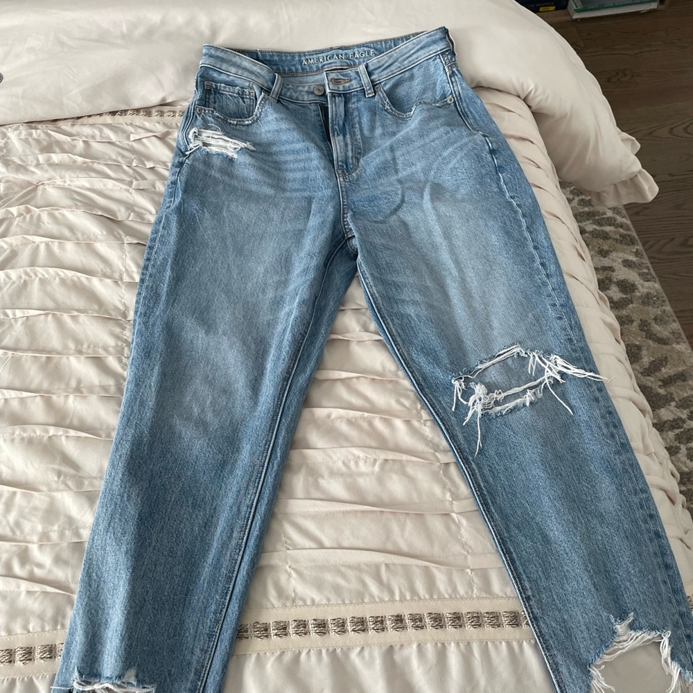 American Eagle Mom Jeans
